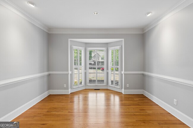 Building Photo - 520 Redding View Ct NW
