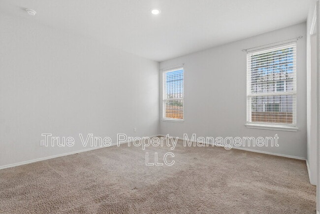 Building Photo - 3434 Hacienda Wy