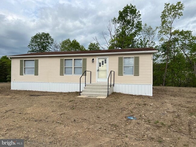 Primary Photo - 34 Dugan Ct
