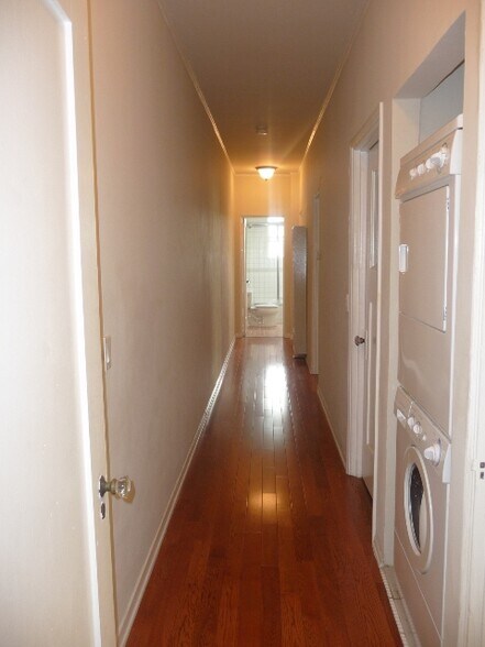 Building Photo - 538 N Spaulding Ave