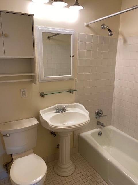 Building Photo - 244 Halstead Ave