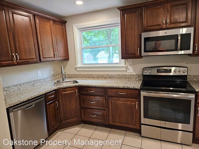Building Photo - 3 br, 1 bath House - 7508 Mayland Dr.