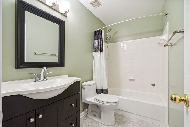 Building Photo - 7035 Fieldhurst Ct