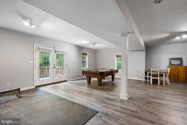 Building Photo - 17 Old Banks Dr