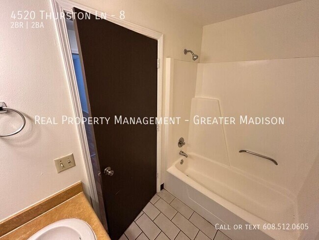 Building Photo - 4520 Thurston Ln