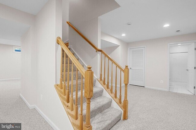 Building Photo - 38 Houser Dr