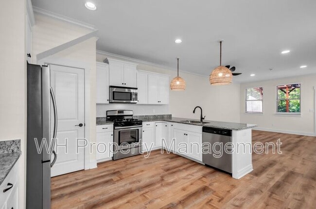 Building Photo - 541 Eastboro Dr