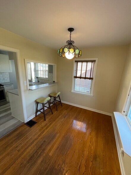 Dining Room - 941 Broadmoor Dr
