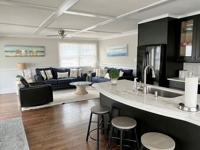 Building Photo - Avalon Bayside Condo - Sleeps 8 - Winter Rental Only