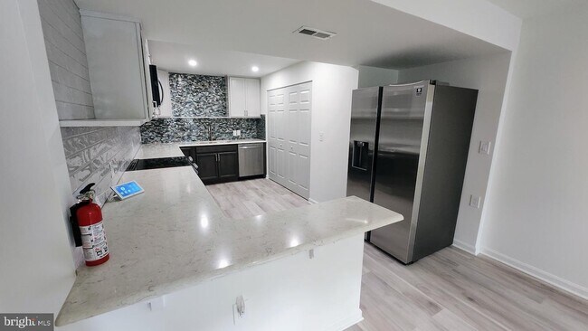 Building Photo - 12327 Eugenes Prospect Dr