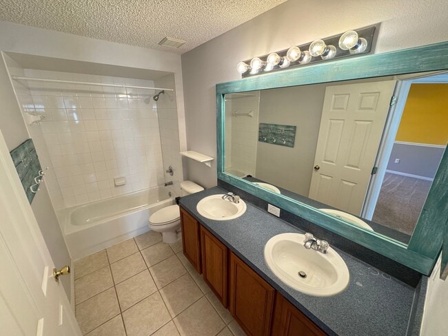 Building Photo - Spacious 4-bedroom, 3-bath POOL home in Cypress Springs! Pool Service INCLUDED!