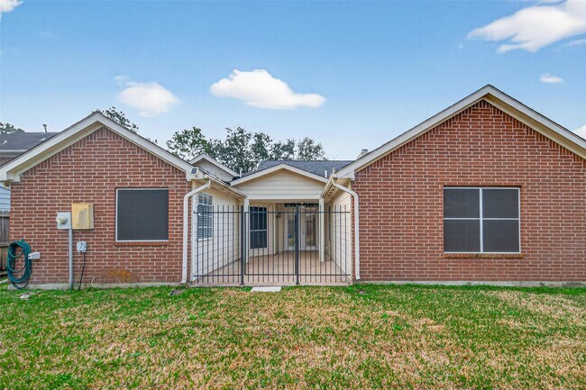 Building Photo - 14018 Danton Falls Dr