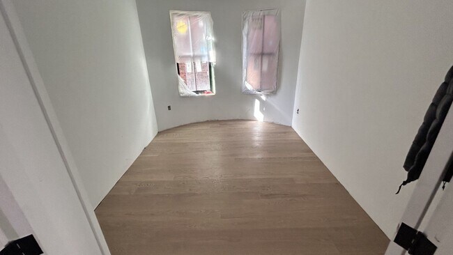 Building Photo - BRAND NEW luxurious Cleveland Circle apartment with 2 month's rent WAIVED available 8/1/26