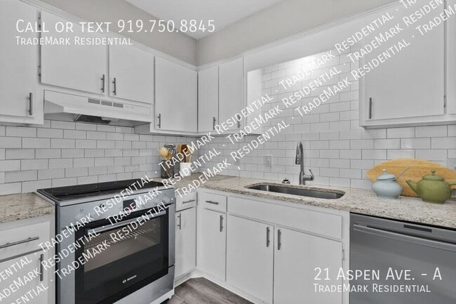 Primary Photo - 21 Aspen Ave