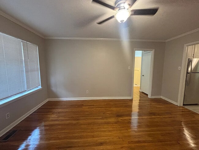 Building Photo - Duplex