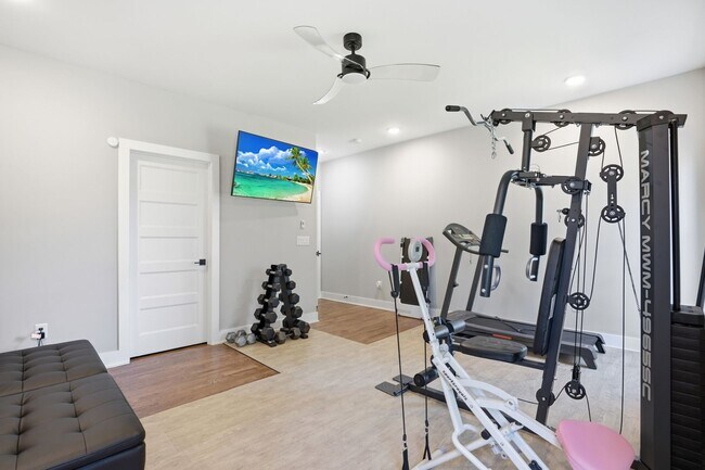 Building Photo - Luxury Nashville Retreat with Skyline & River Views | 4BR + Rooftop Entertainment Loft