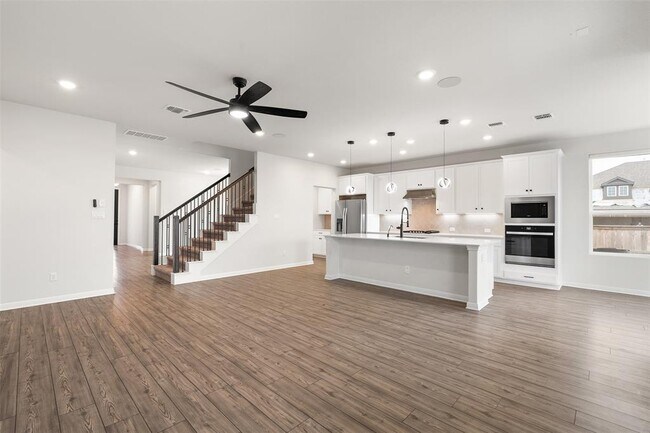 Building Photo - 2516 Walking Y Rd