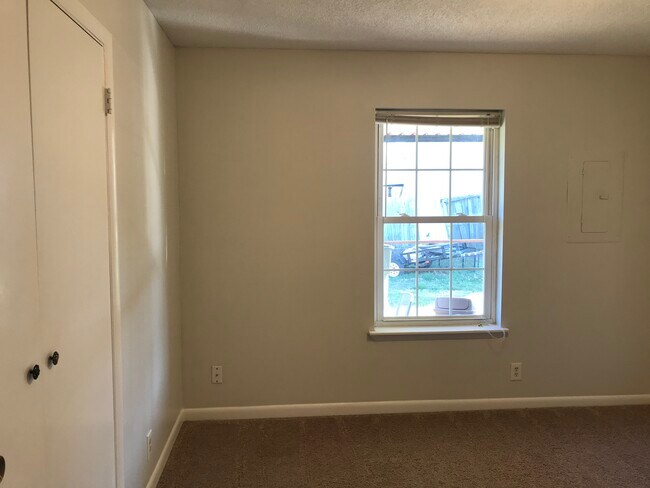 Bedroom 3 - 723 Mercer Dr