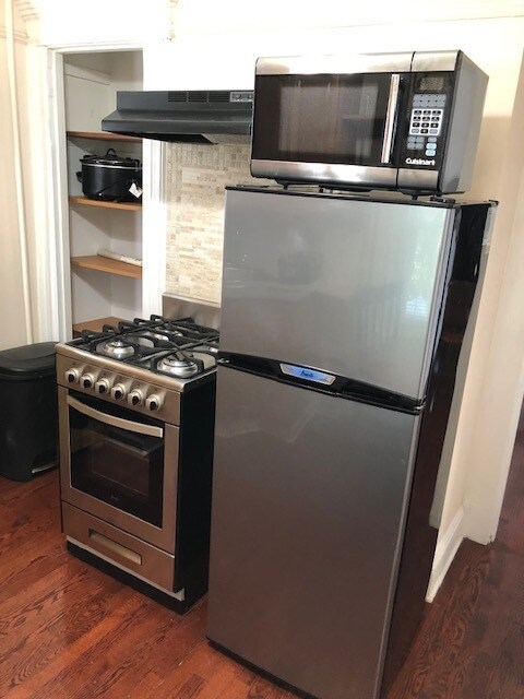 Building Photo - 457 Front St