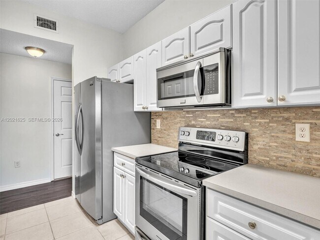Building Photo - 7085 Nova Dr