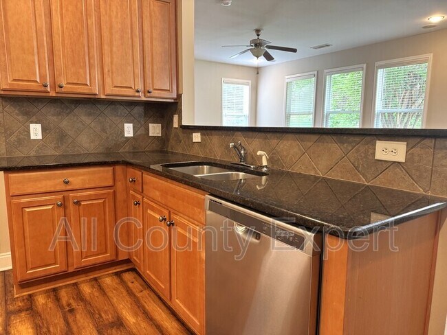 Building Photo - 6020 Falls Landing Dr