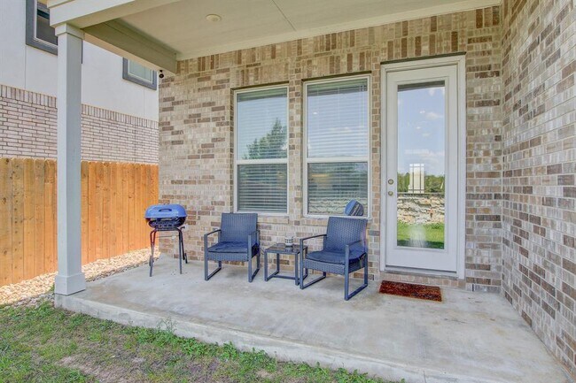 Building Photo - 2714 Sebring Cir