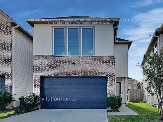 Building Photo - 10454 Executive Lake Dr