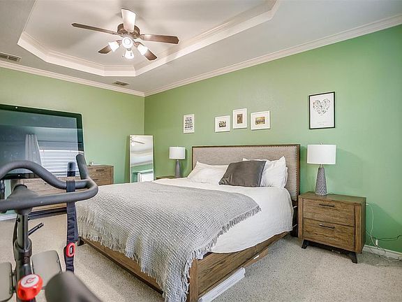 Building Photo - 2353 Clairborne Dr