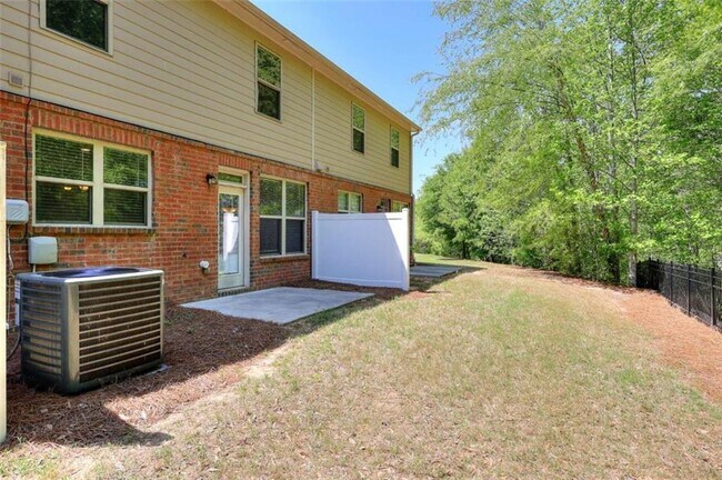 Building Photo - 3702 Brockenhurst Dr