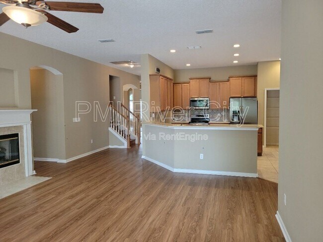 Building Photo - 14283 Big Spring St