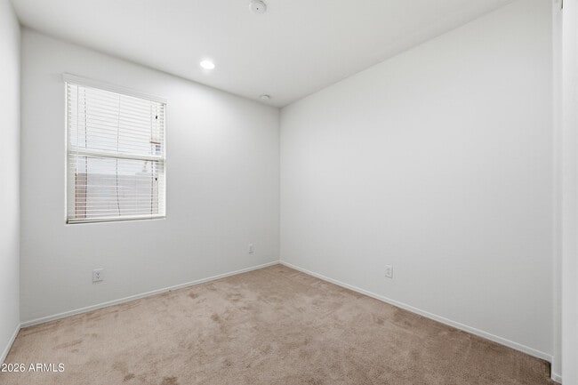 Building Photo - 22528 N 96th Ave