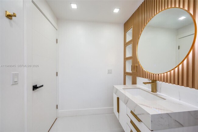 Building Photo - 8415 SW 107th Ave