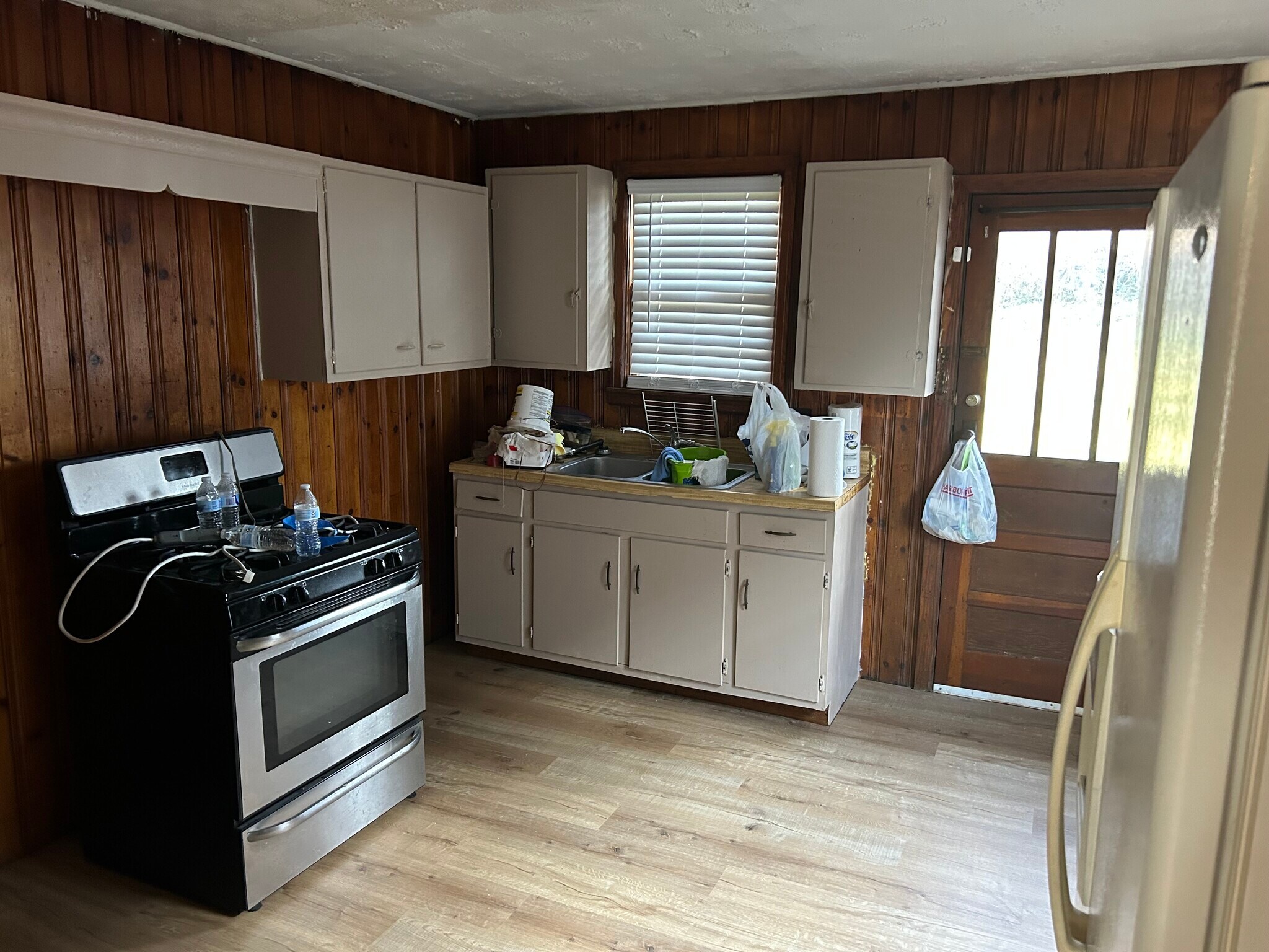 Building Photo - 108 E Kentucky Ave