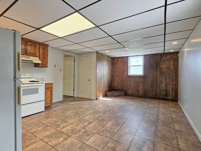 Building Photo - 150 Fruitville Pike