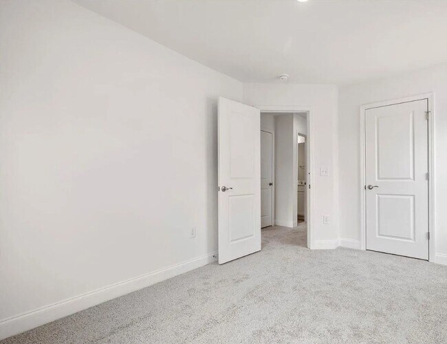 Building Photo - 53 Lavender Ln