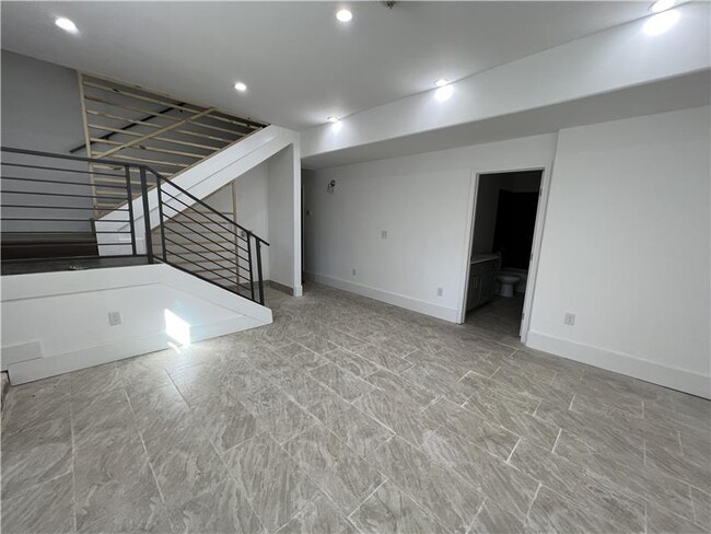 Building Photo - 76 Rockmart Dr NW