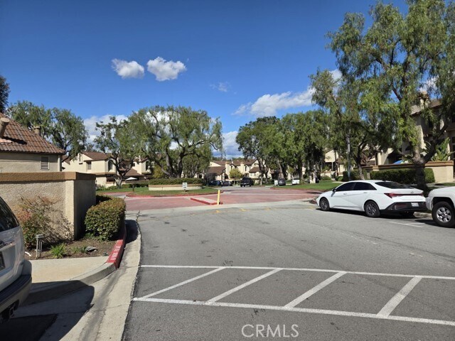 Building Photo - 9 Rock Cliff Pl