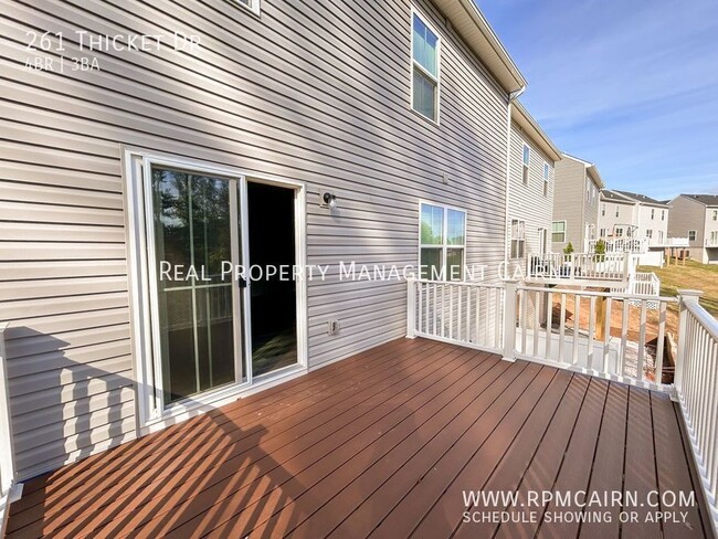 Building Photo - 261 Thicket Dr