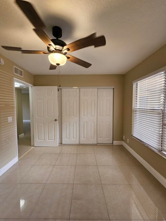 Building Photo - 1440 Windorah Way