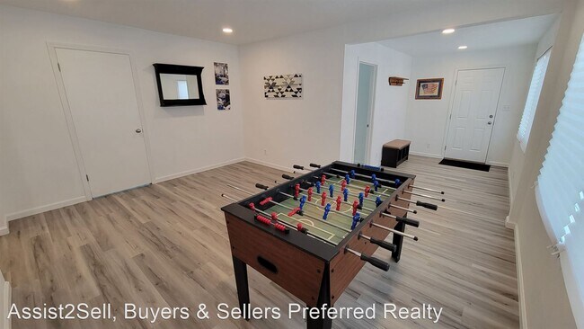 Building Photo - 4 br, 2 bath House - 1727 Corte Alegre