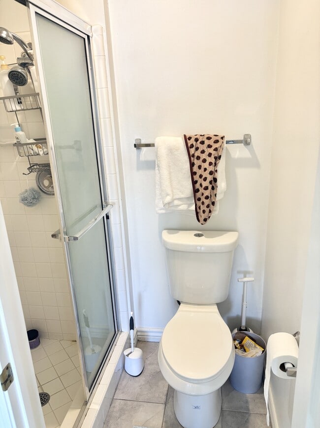 Building Photo - 1533 N 550 W