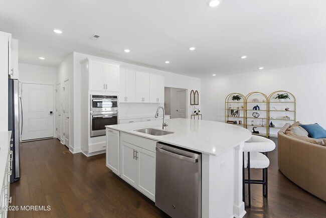 Building Photo - 1402 Journey Ave