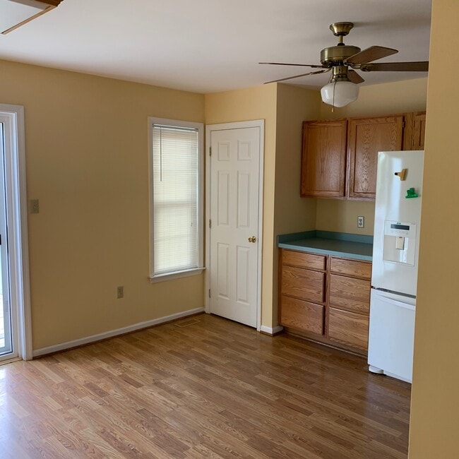 Building Photo - 225 Bell Ringer Ct