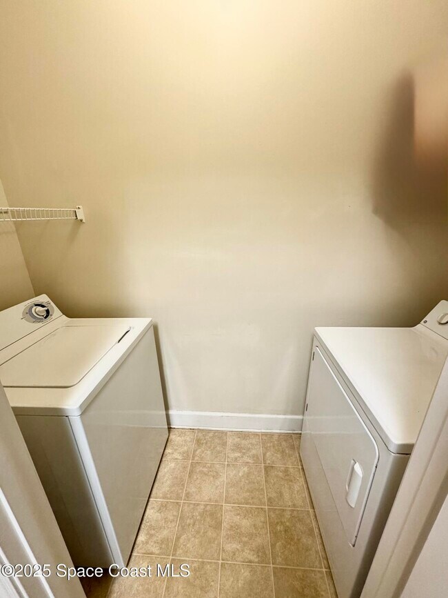Building Photo - 6461 Borasco Dr
