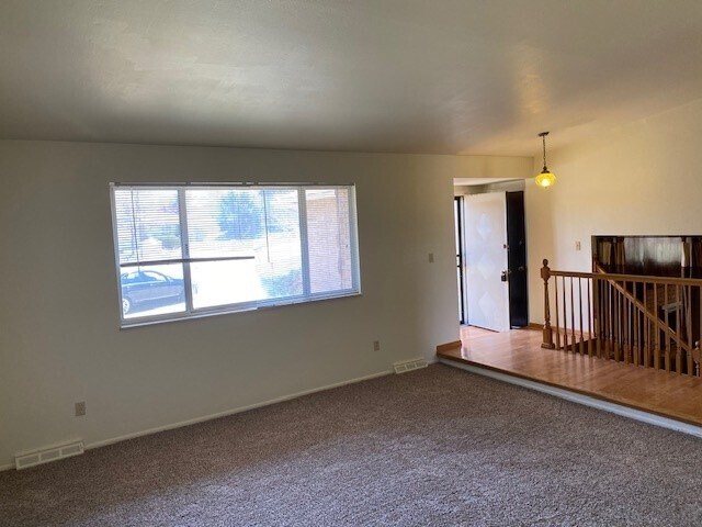 Building Photo - 7427 S Fairfax Ct