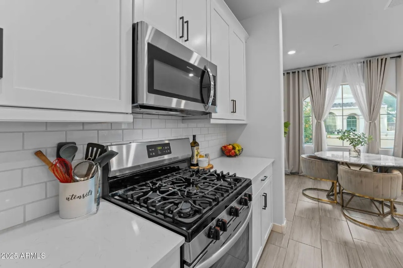 Building Photo - 4077 S Sabrina Dr