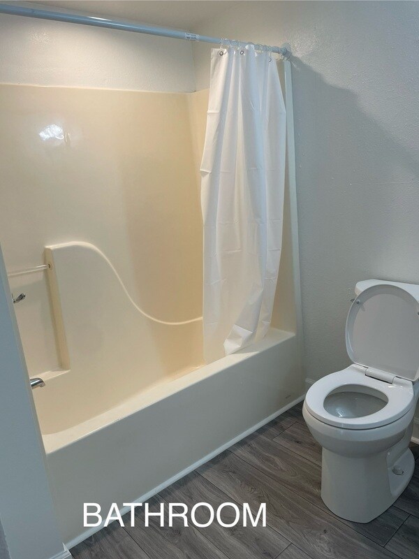 Building Photo - 2140 Crystal St