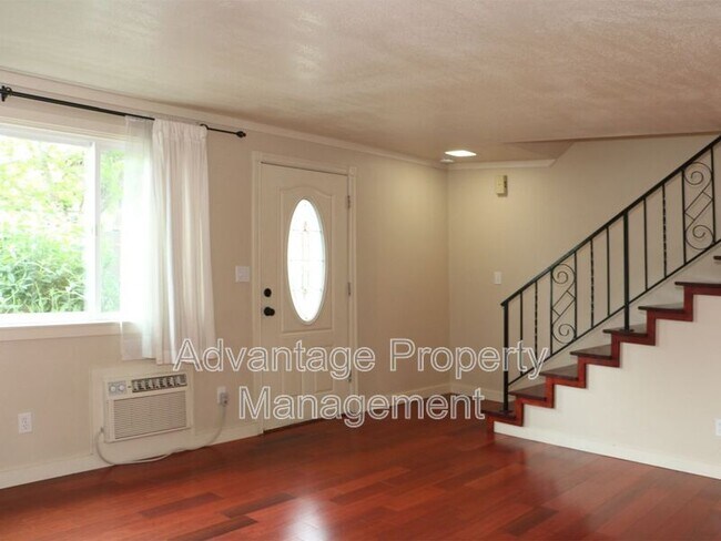 Building Photo - 1250 NW 23rd St