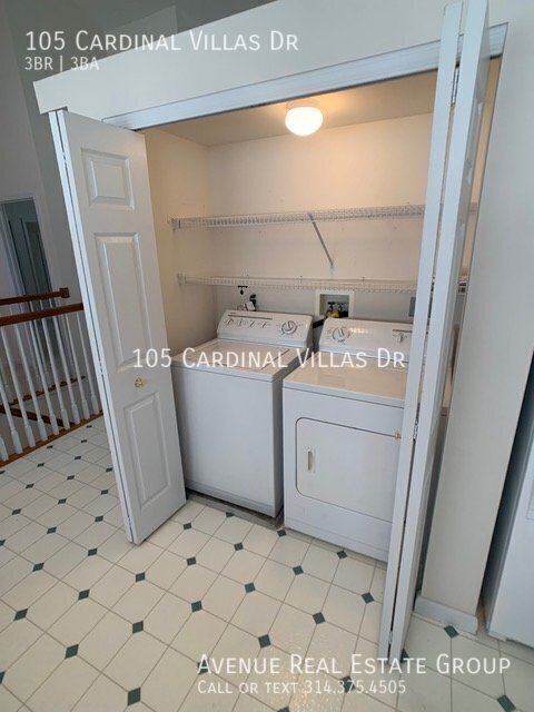 Building Photo - Spacious 3-Bed Condo with Bonus Room & Gar...