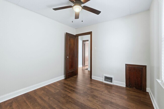 Building Photo - 714-716 Packard Ave